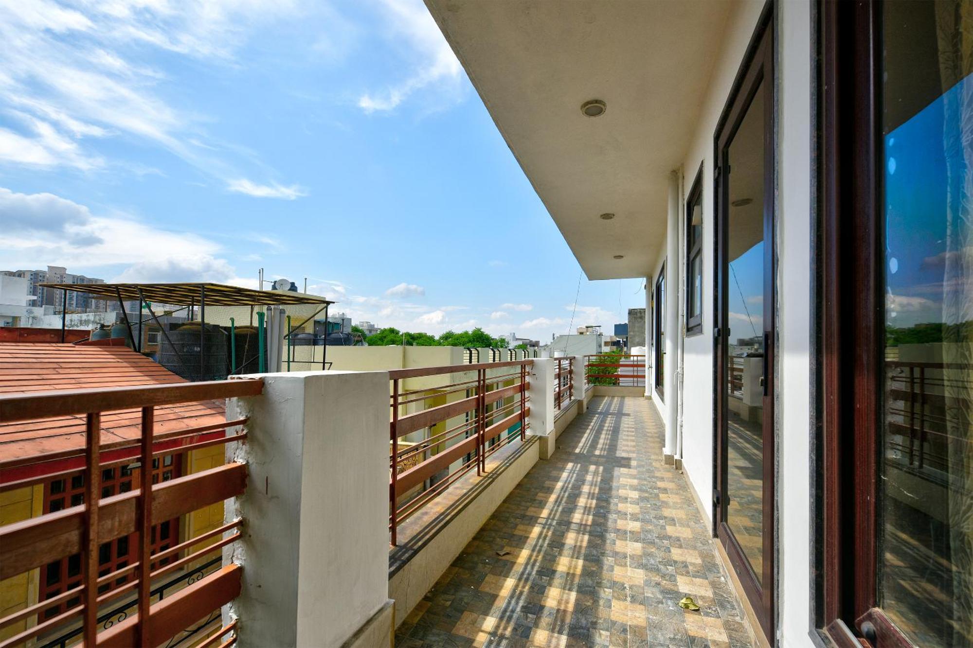 Hotel Leaf 9 Boutique, Near Golf Course Road And Galleria Market Gurgaon Exterior foto