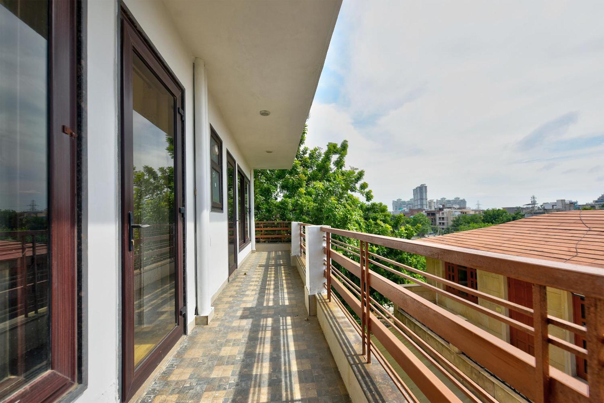 Hotel Leaf 9 Boutique, Near Golf Course Road And Galleria Market Gurgaon Exterior foto