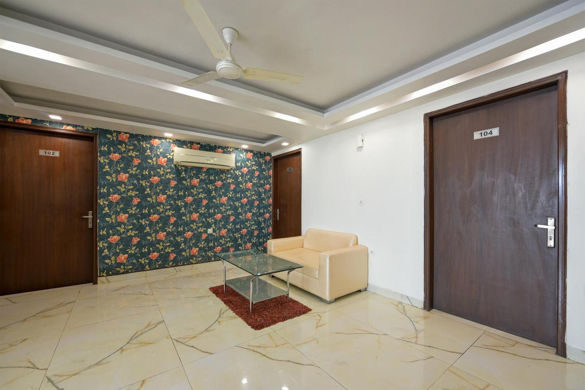 Hotel Leaf 9 Boutique, Near Golf Course Road And Galleria Market Gurgaon Exterior foto