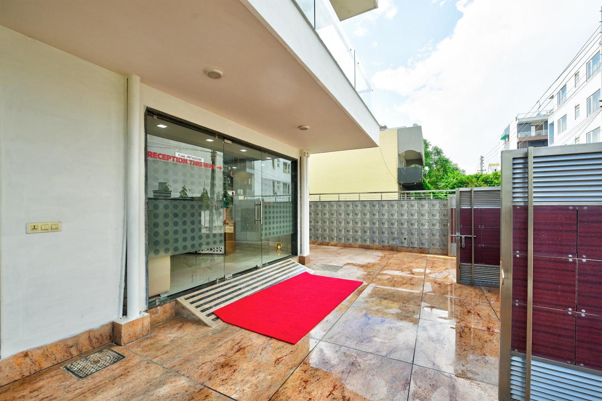 Hotel Leaf 9 Boutique, Near Golf Course Road And Galleria Market Gurgaon Exterior foto